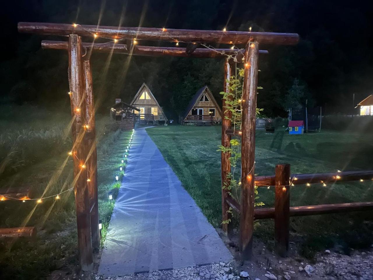 Villa Cabanutze Satic à Rucăr Extérieur photo